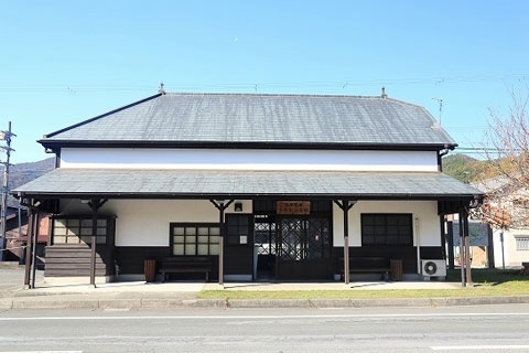 鍛冶屋線市原駅記念館