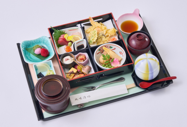四季の彩り弁当