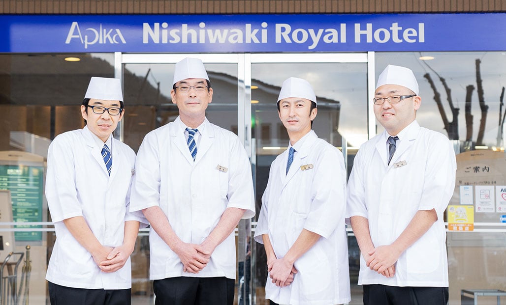 STAFF イメージ